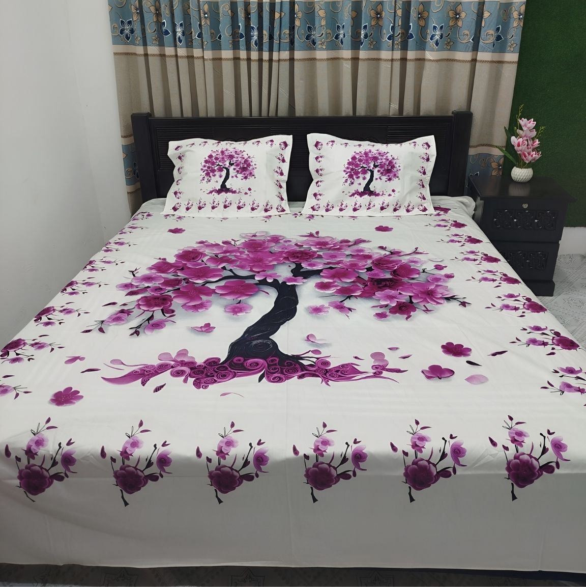 Exclusive King Size Full Panel Bedsheet With Two Pillow Cover
